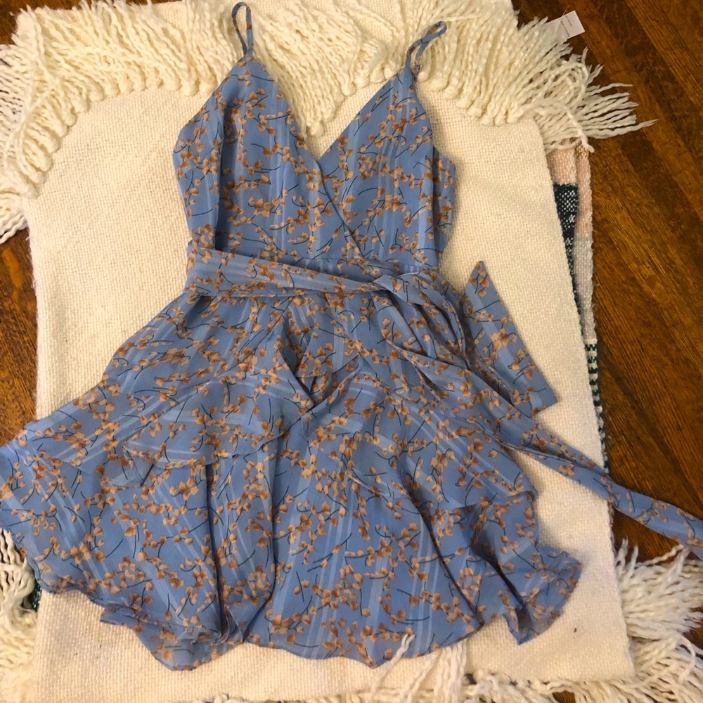 Bisouxx Blue Floral Mini Dress - Size M